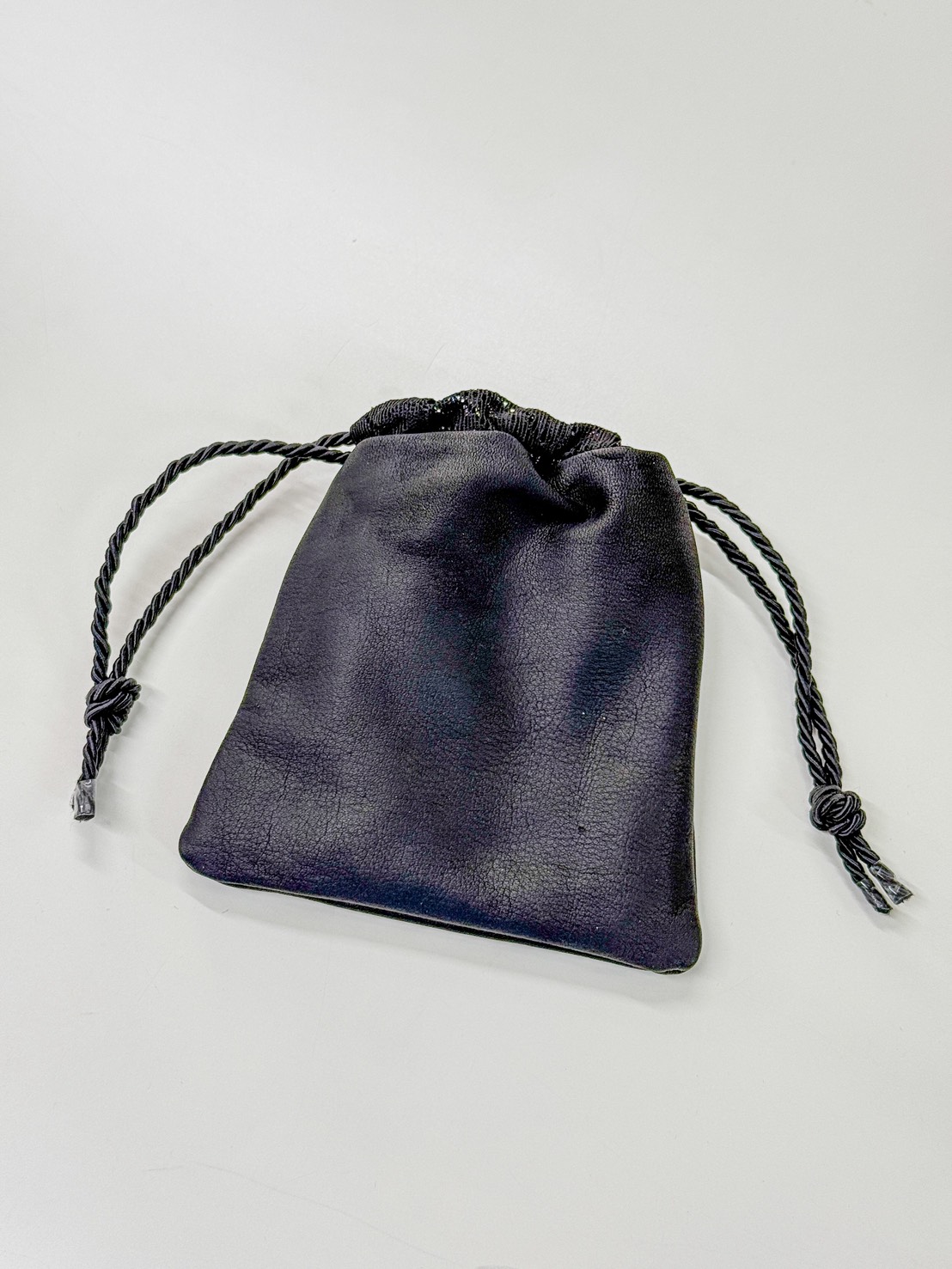 Drawstring leather bag